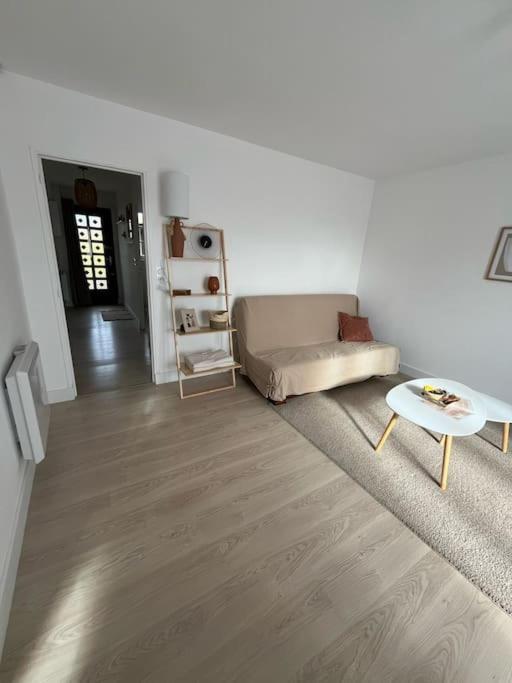 Petite Maison Cosy En Campagne Neuilly  Exterior photo